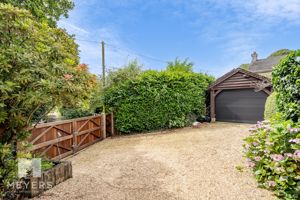 Photo 4- click for photo gallery